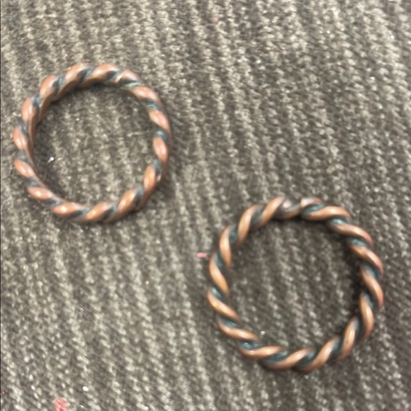 Twisted Copper Rings Rope Design - Picture 2 of 5